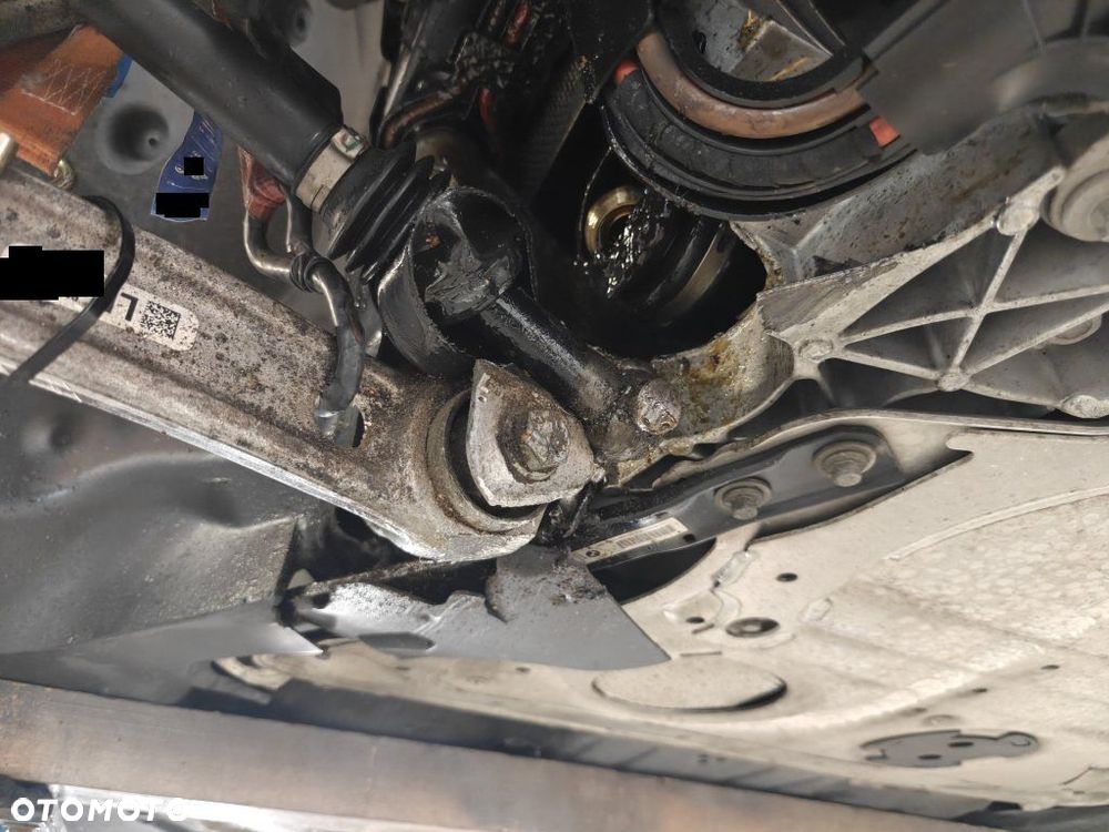 BMW Seria 8 - 12