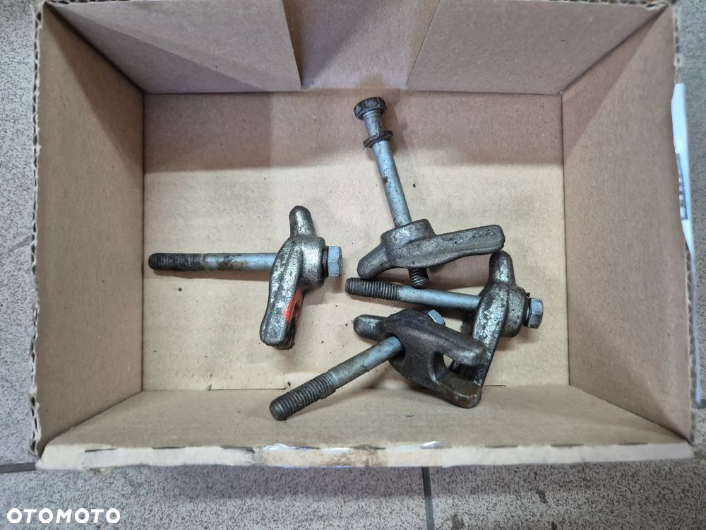 STOPKA ŚRUBA WTRYSKIWACZA IVECO DAILY JUMPER BOXER DUCATO 3.0 HDI 11-13r.+  EURO 5 - 1