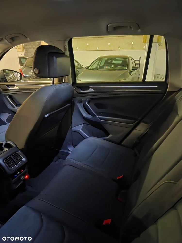 Volkswagen Tiguan - 5