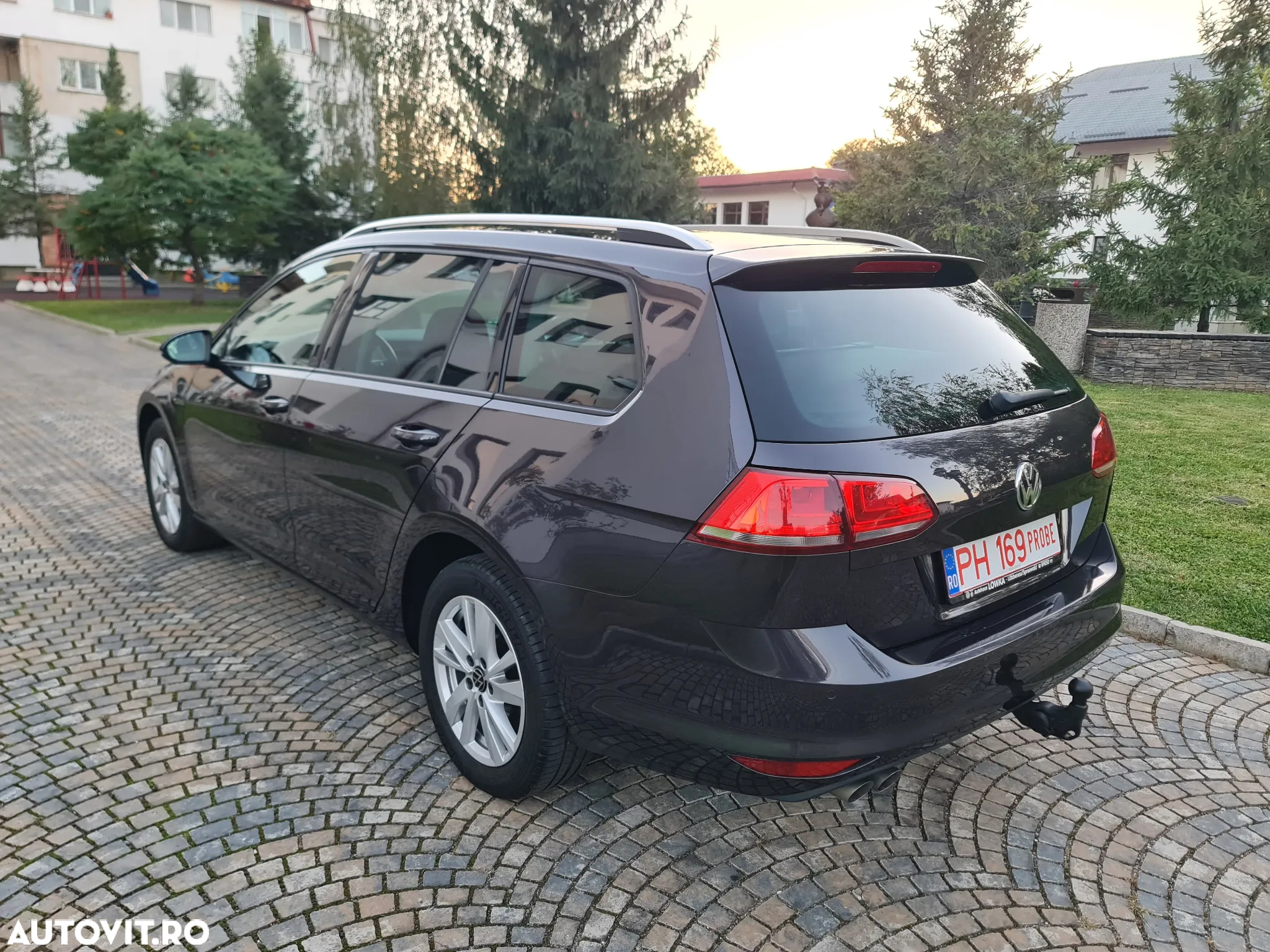 Volkswagen Golf 1.6 TDI 4Motion BlueMotion Technology Lounge - 7