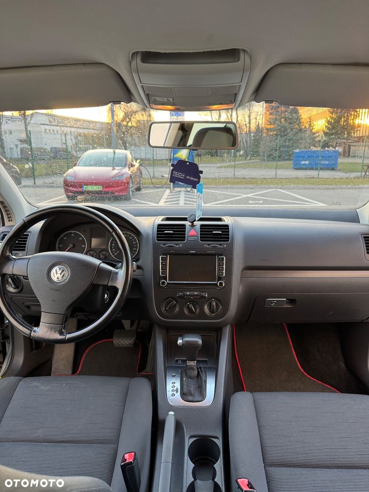 Volkswagen Golf 1.9 TDI Comfortline DSG - 12