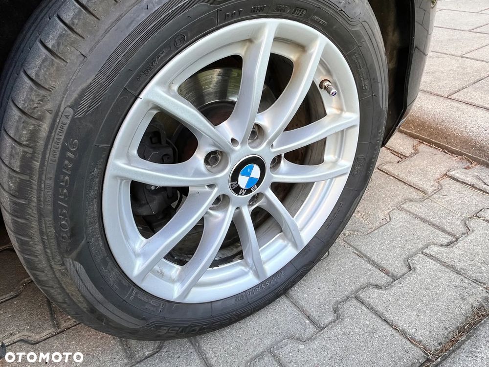 BMW Seria 1 116d - 13