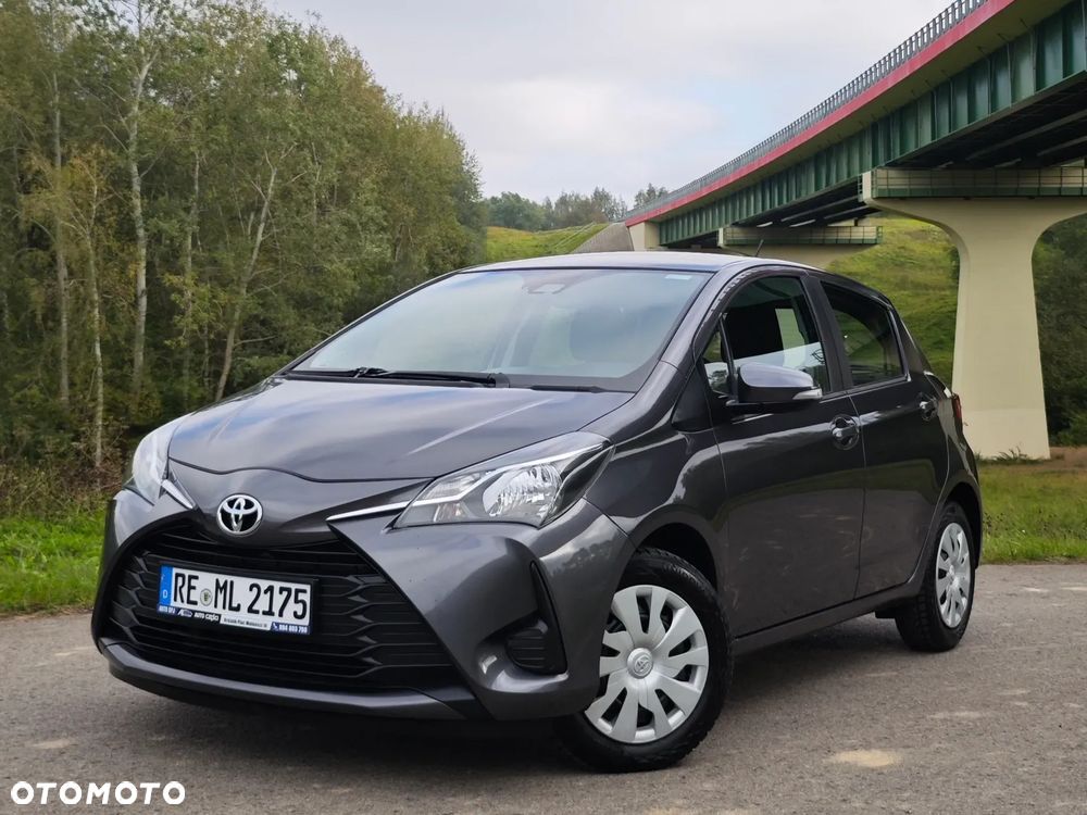 Toyota Yaris 1.5 Premium - 24