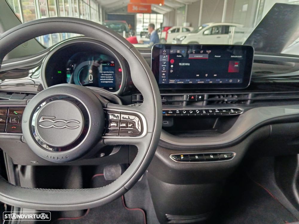 Fiat 500e 3 + 1 42 kWh Icon - 9
