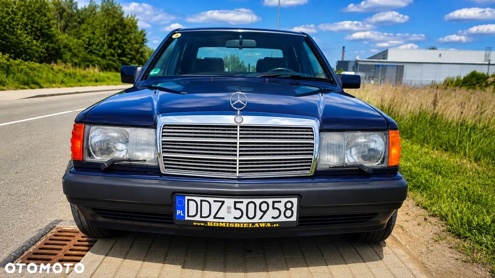 Mercedes-Benz W201 (190) - 5
