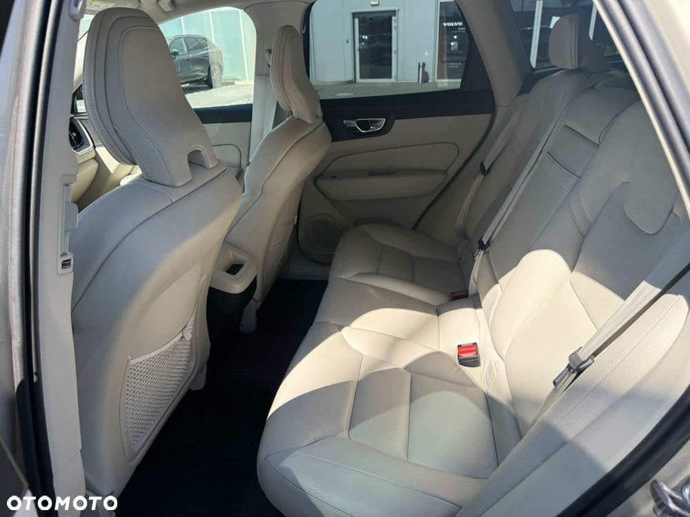 Volvo XC 60 - 27