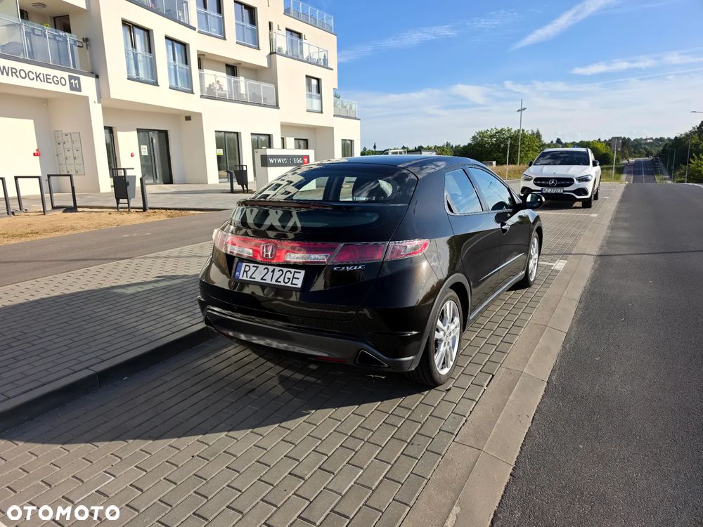 Honda Civic 1.8i-VTEC Sport - 9