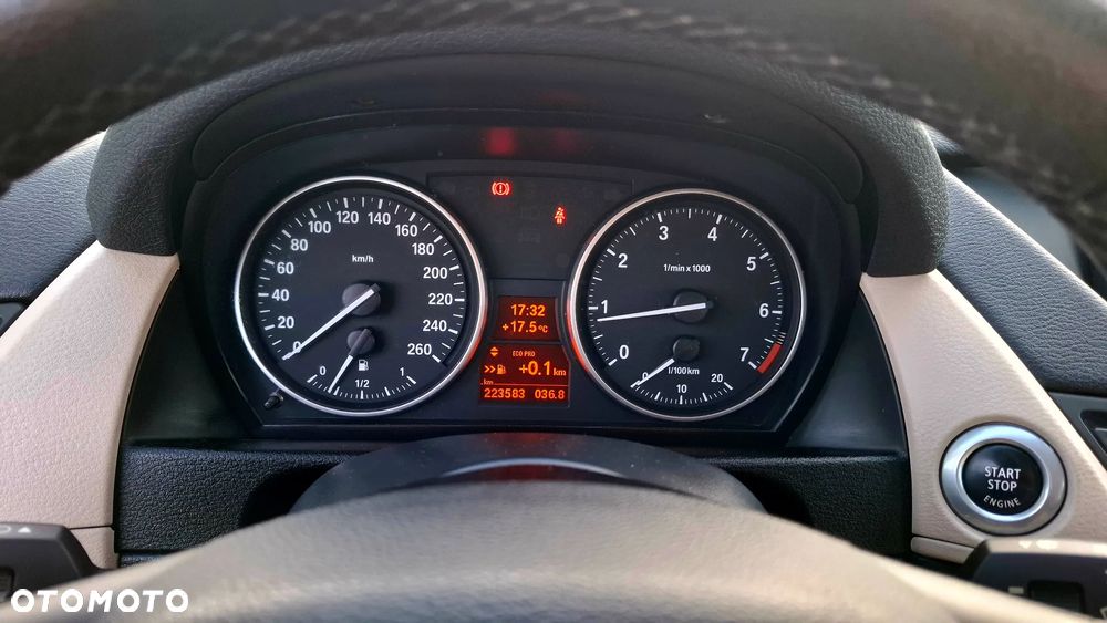 BMW X1 sDrive20i xLine - 10
