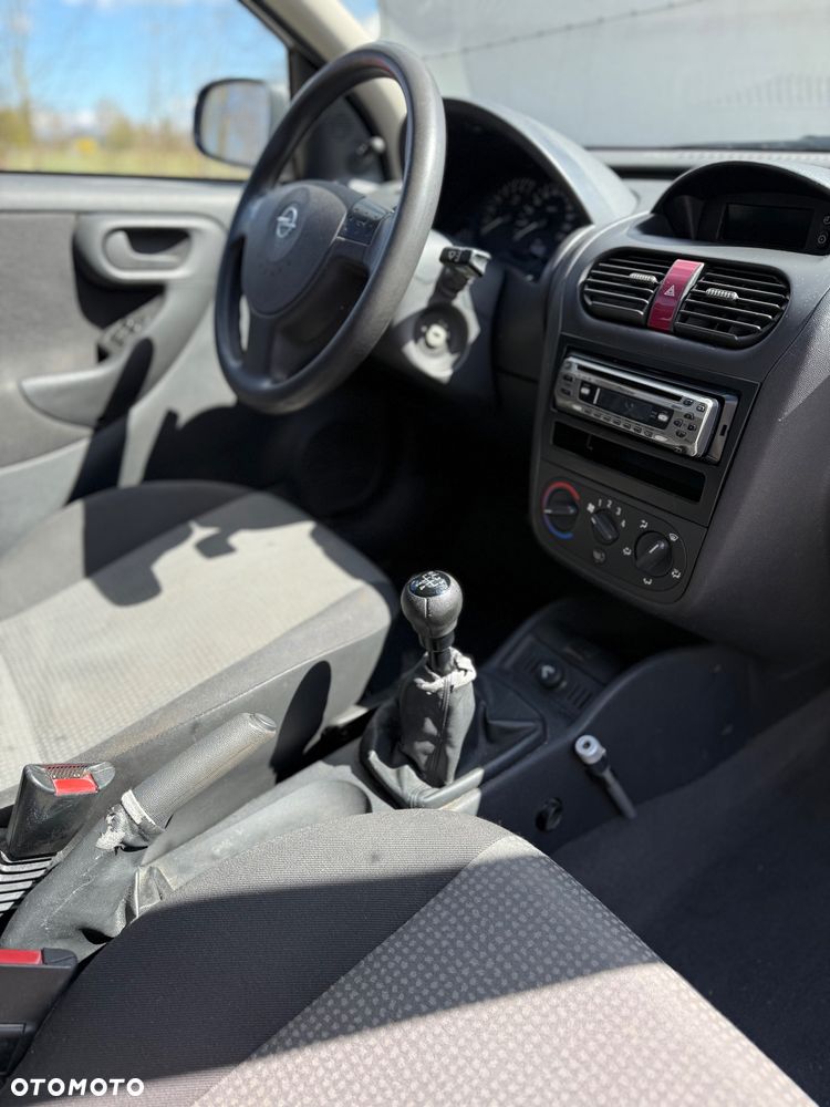 Opel Corsa 1.0 12V Cosmo - 13