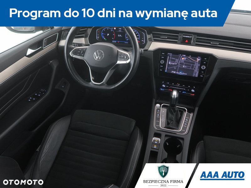 Volkswagen Passat Variant - 9