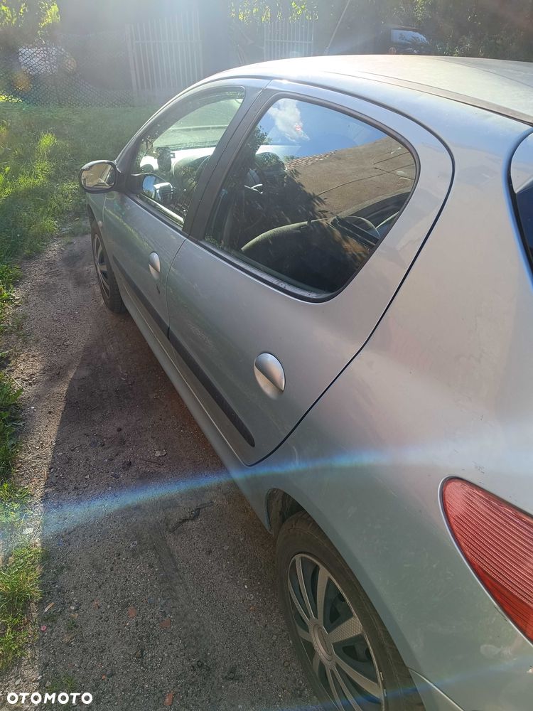 Peugeot 206 - 3