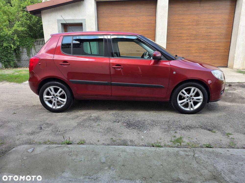 Skoda Fabia 1.6 16V Tiptronic Ambiente - 4
