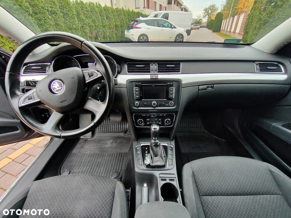 Skoda Superb 1.8 TSI Elegance DSG - 10