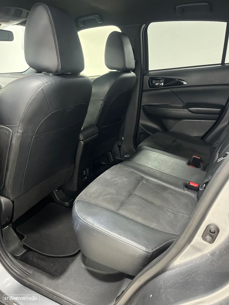 Mitsubishi Eclipse Cross 2.4 PHEV eMotion - 13