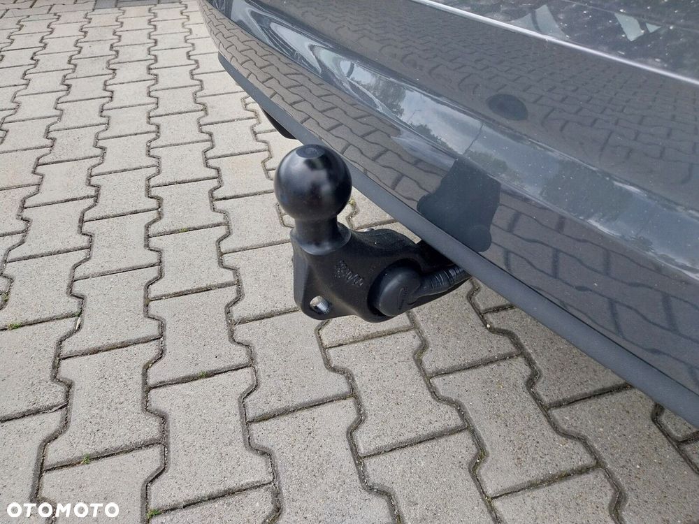 Volkswagen Touran - 9