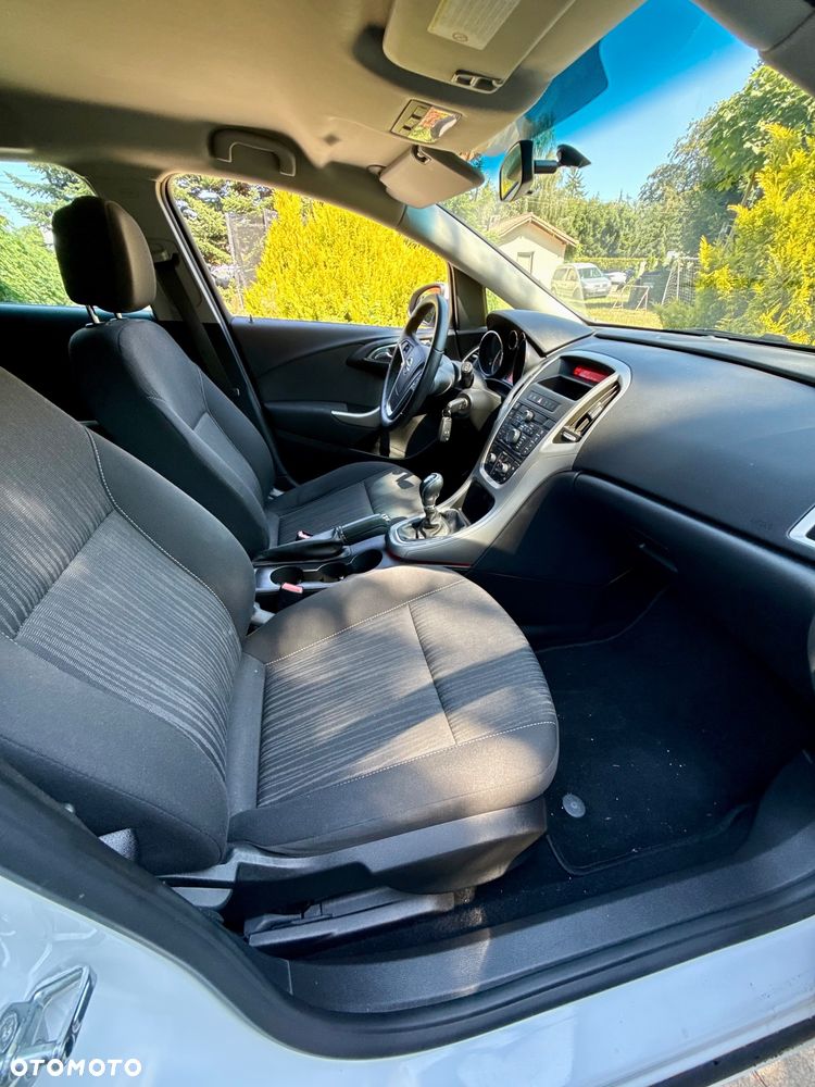Opel Astra - 18