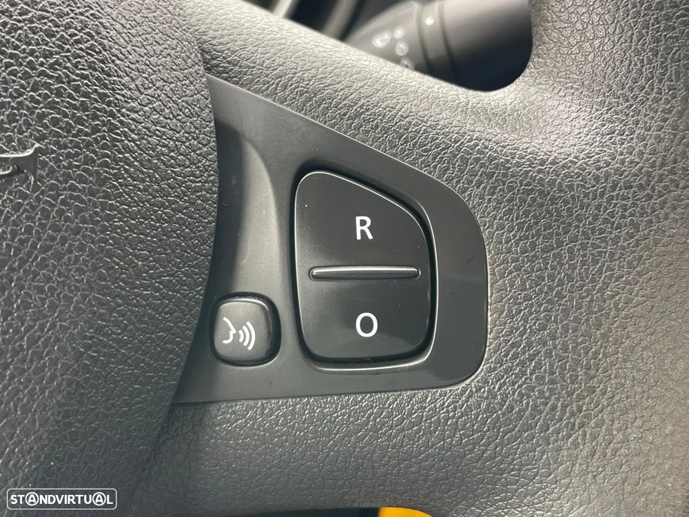 Renault Trafic 2.0 dCi IVA Dedutível - 33