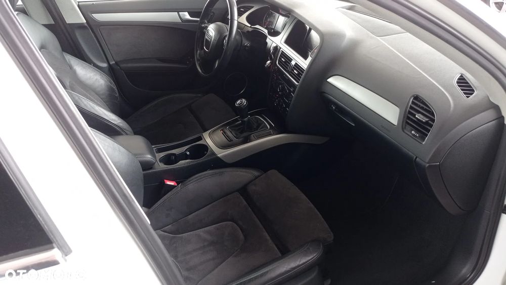 Audi A4 Avant 2.0 TFSI Attraction - 37