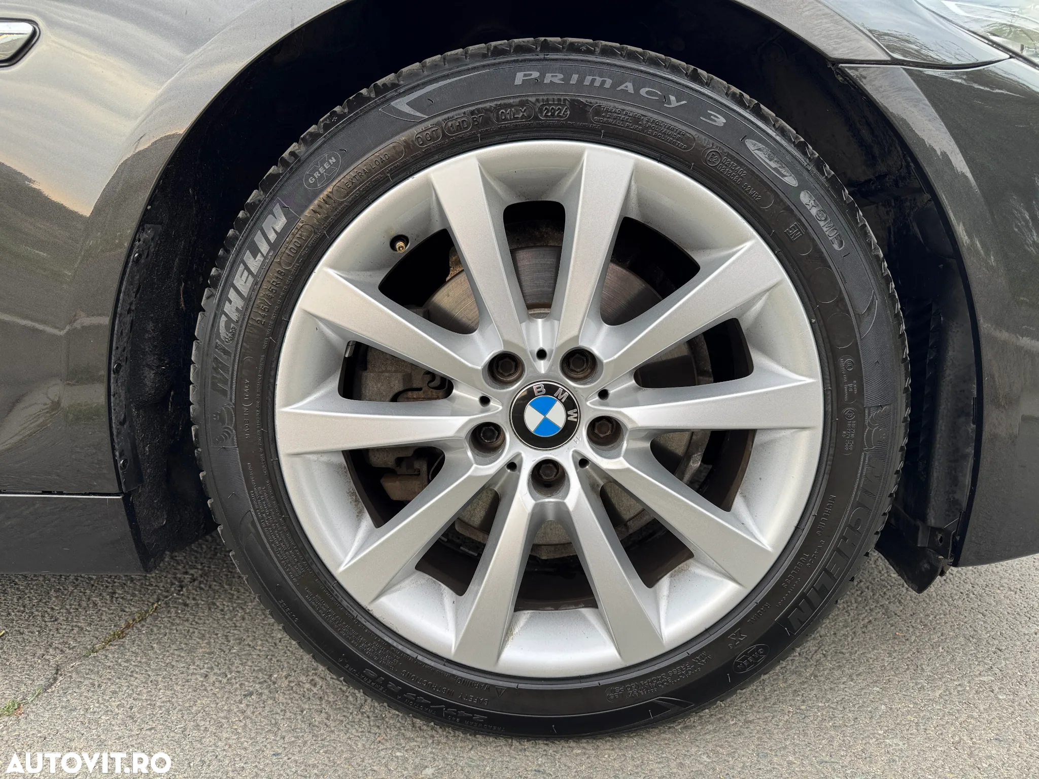 BMW Seria 5 520d xDrive - 23