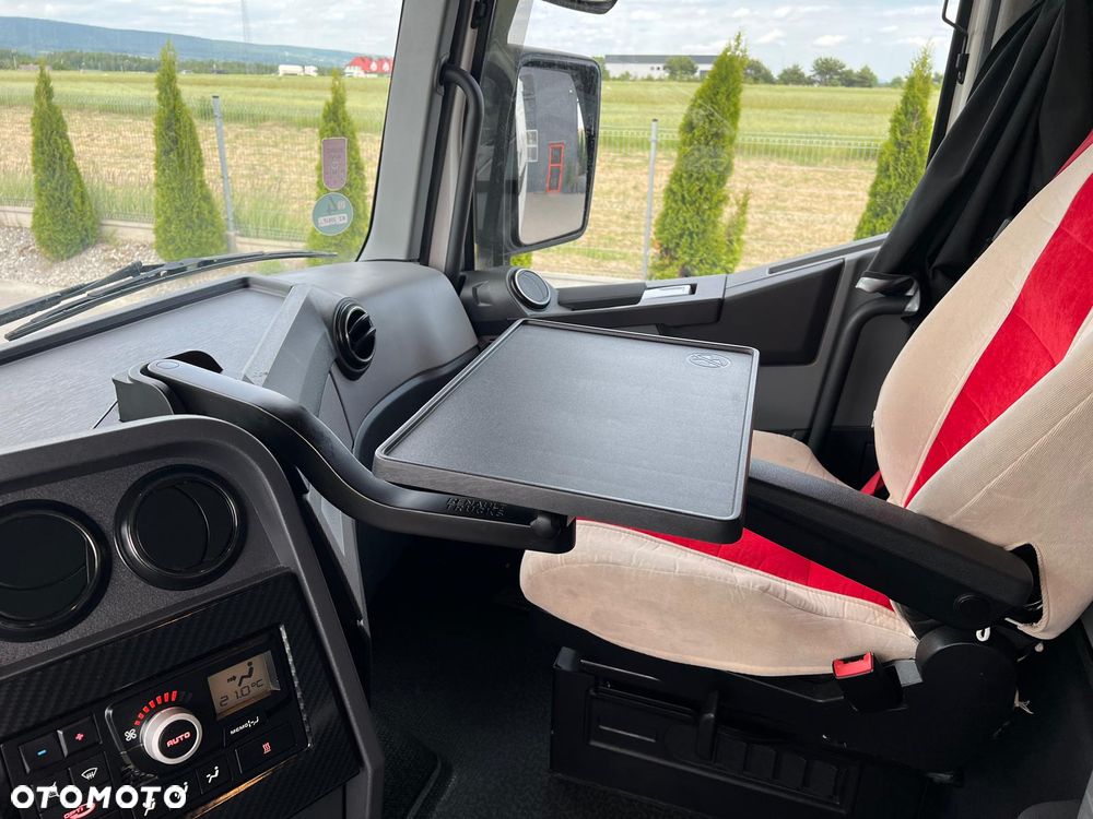 Renault T520/ HIGH CAB/ MODEL 2021/ ZABUDOWY/ KLIMA POSTOJOWA/ TOP STAN - 35
