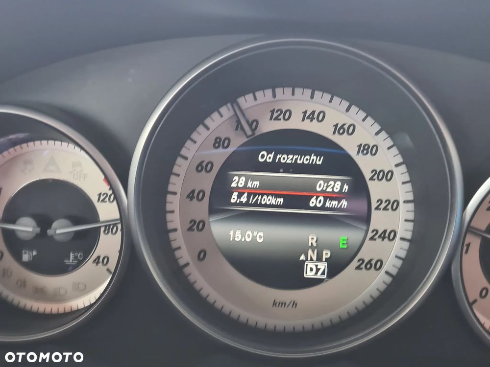 Mercedes-Benz Klasa E 220 BlueTEC 7G-TRONIC Avantgarde - 26