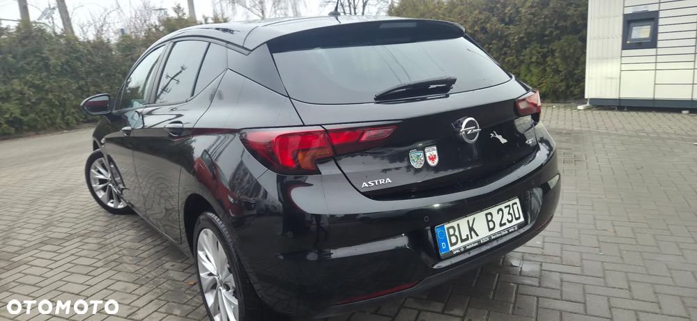 Opel Astra 1.6 CDTI Cosmo - 9