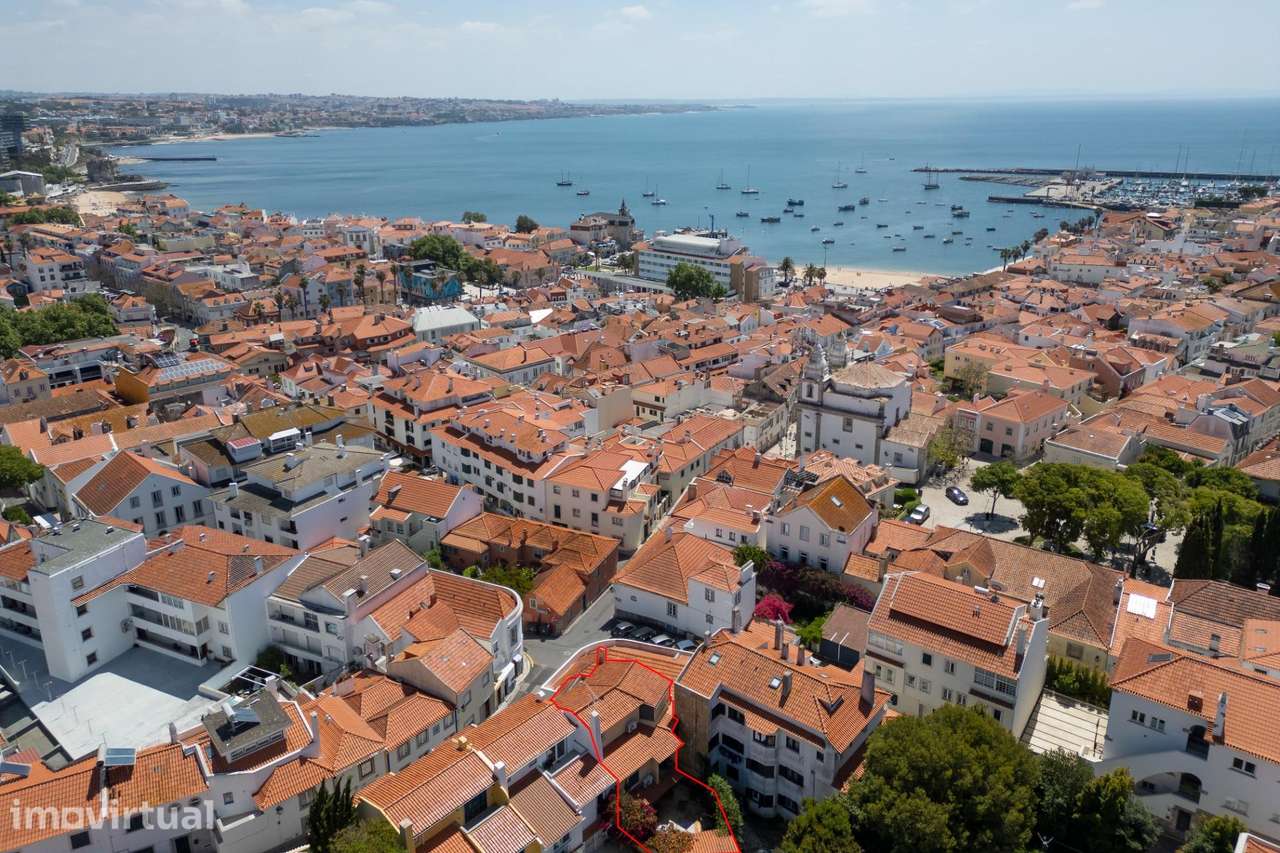 Moradia T5 com Pátio, Vista Mar e Estacionamento no Centro de Cascais - Grande imagem: 3/24