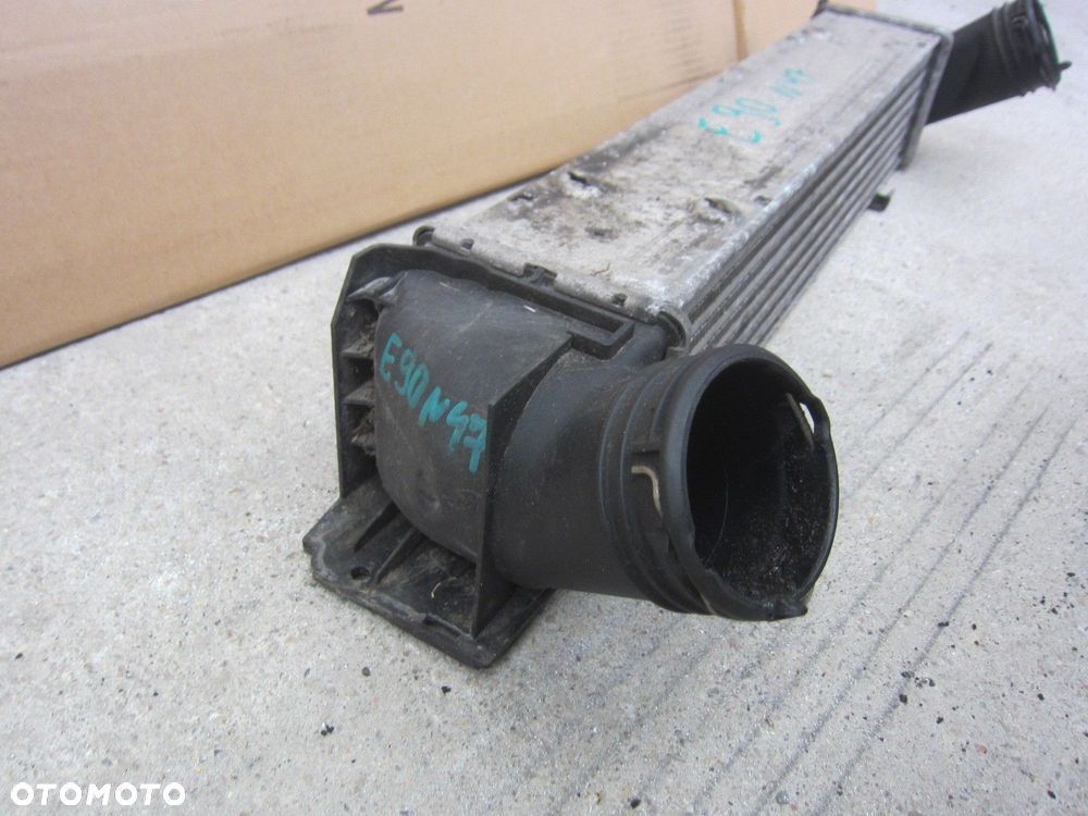 BMW 1 E81 E90 N47N M47N2 2.0D INTERCOOLER CHŁODNICA POWIETRZA 17517524916 - 4