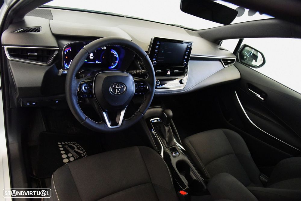 Toyota Corolla Touring Sports - 13