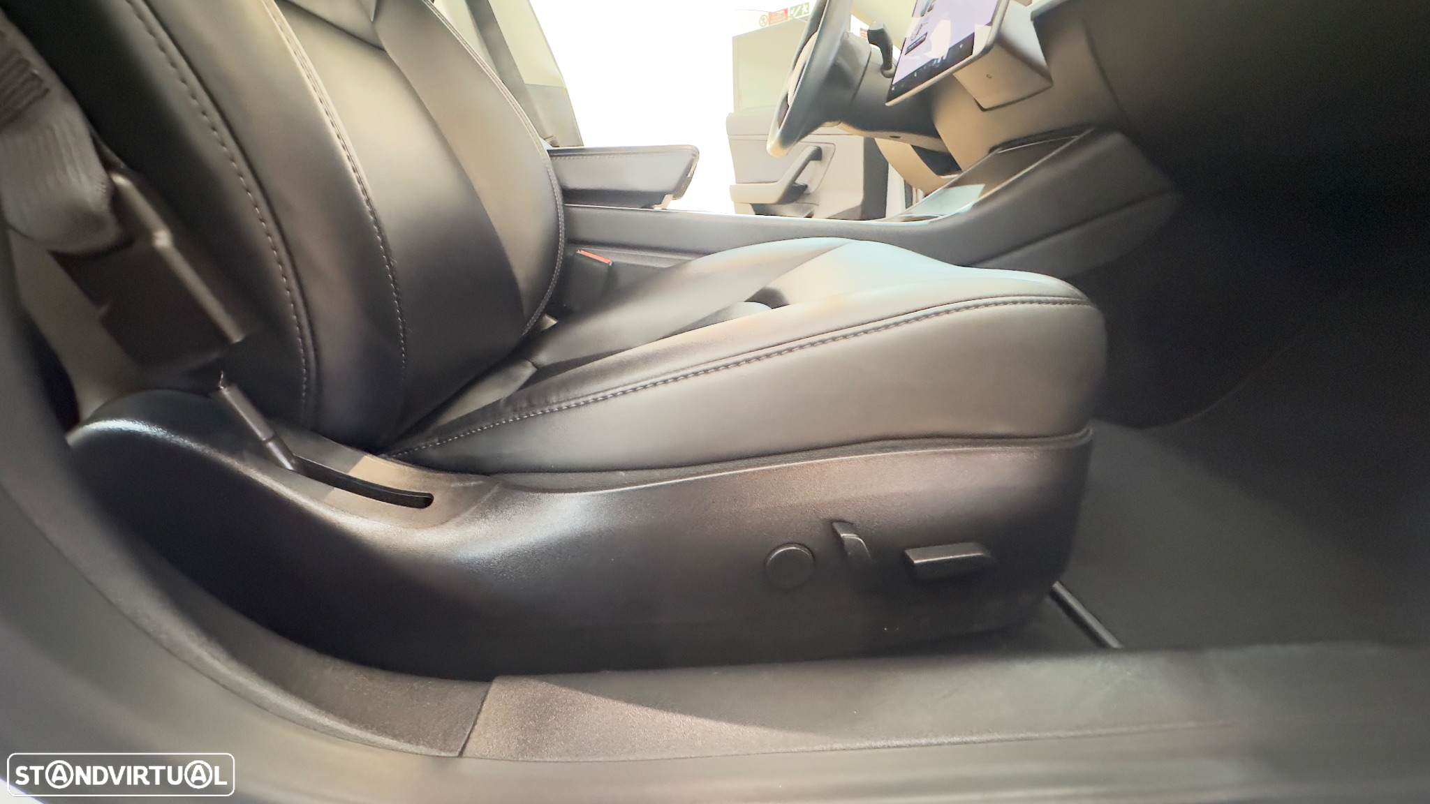 Tesla Model 3 Long-Range Dual Motor AWD - 19
