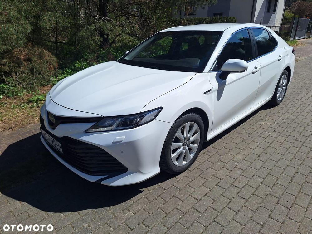 Toyota Camry 2.5 Hybrid Comfort CVT - 1