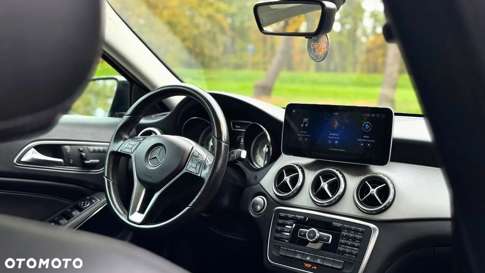 Mercedes-Benz GLA 250 7G-DCT AMG Line - 15