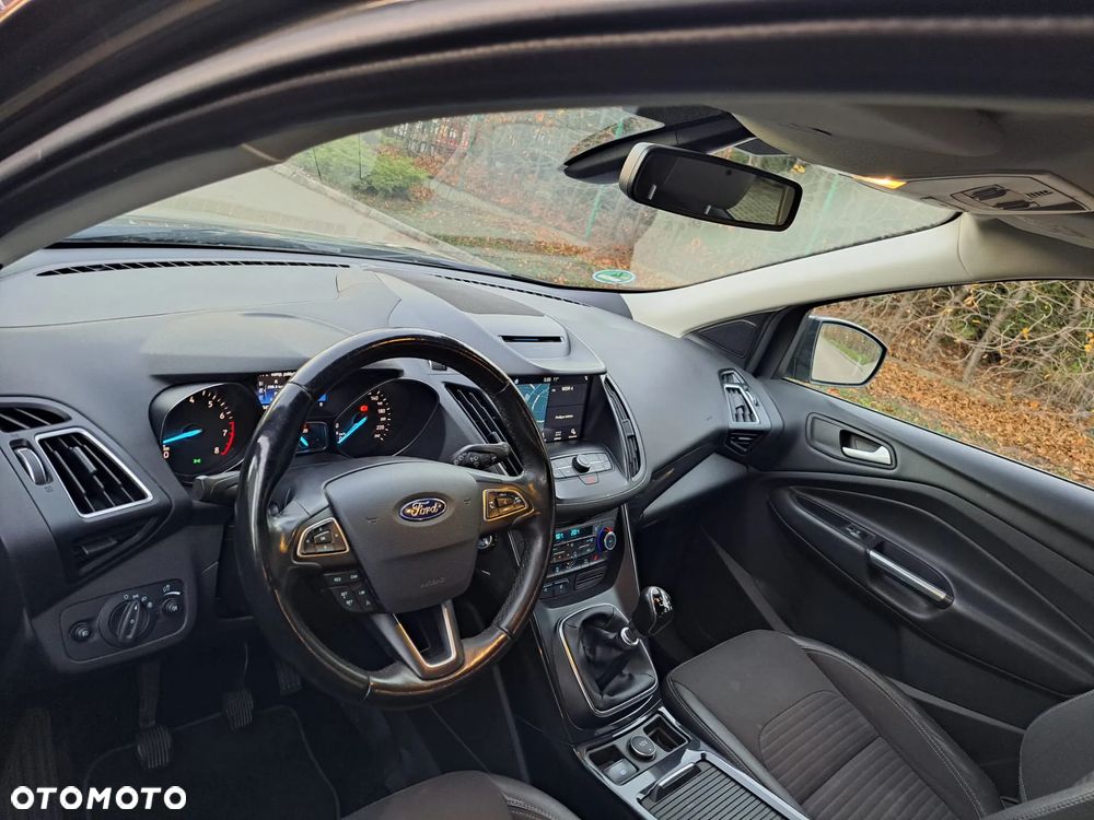 Ford Kuga 1.5 EcoBoost 2x4 Titanium - 7