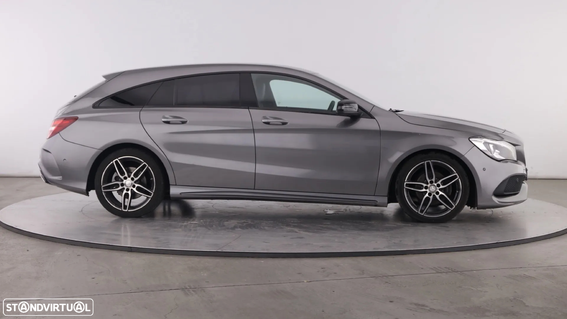 Mercedes-Benz CLA 200 d Shooting Brake AMG Line - 4