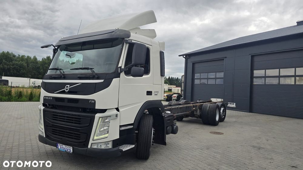 Volvo FM 370 6x2 rama do zabudowy, beczka asenizacyjna mleko laweta full air oś skrętna niski przebieg! - 4