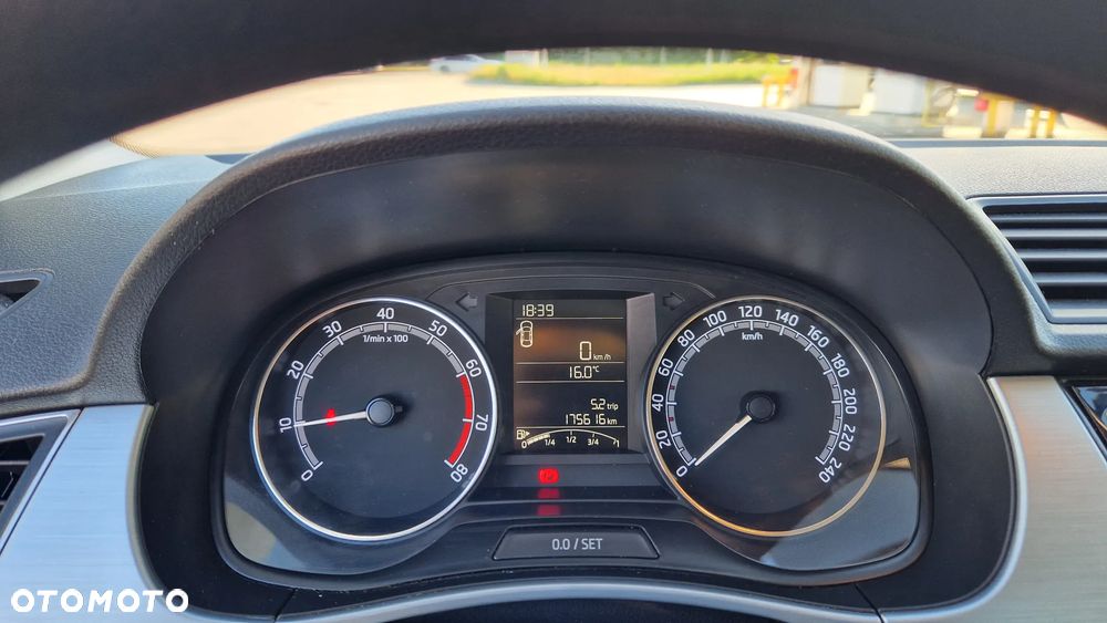 Skoda Fabia 1.0 Ambition - 4