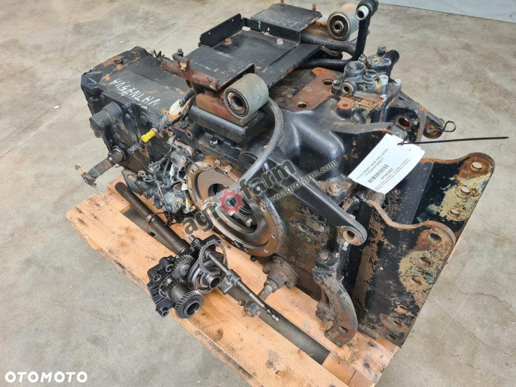 TYLNY MOST NEW HOLLAND TN75VA 87355071 - 2