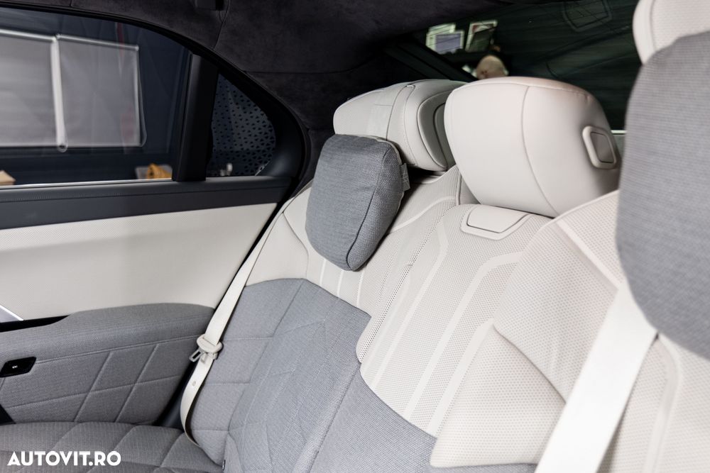 BMW Seria 7 750e xDrive AT PHEV - 7