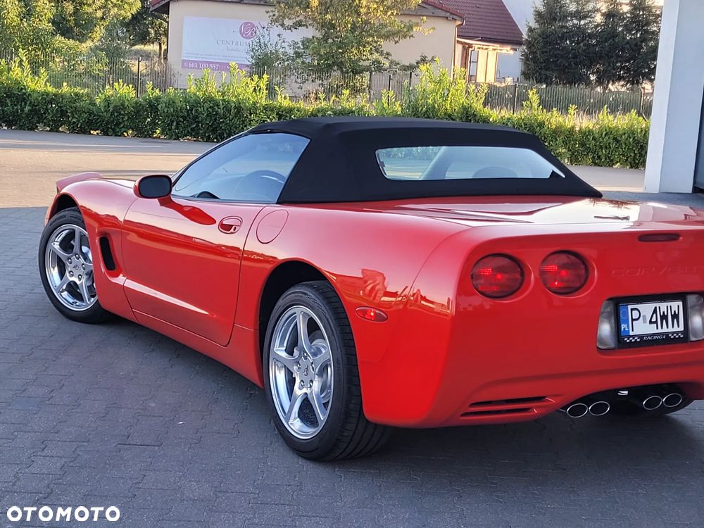 Chevrolet Corvette - 10