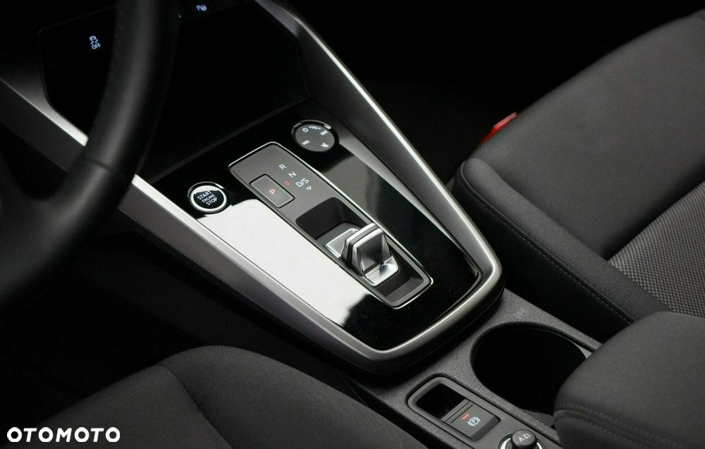 Audi A3 Sportback - 13