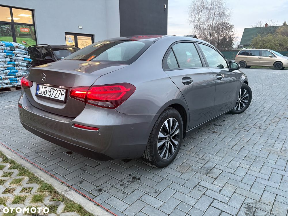 Mercedes-Benz Klasa A 180 d 8G-DCT Lim Entry - 25