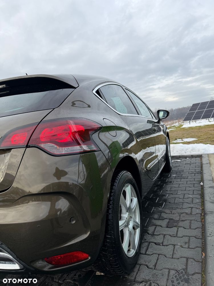 Citroën DS4 THP 200 SportChic - 4