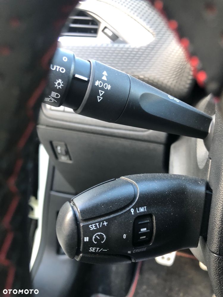 Peugeot 2008 BlueHDi FAP 120 STOP & START GT-Line Edition - 26
