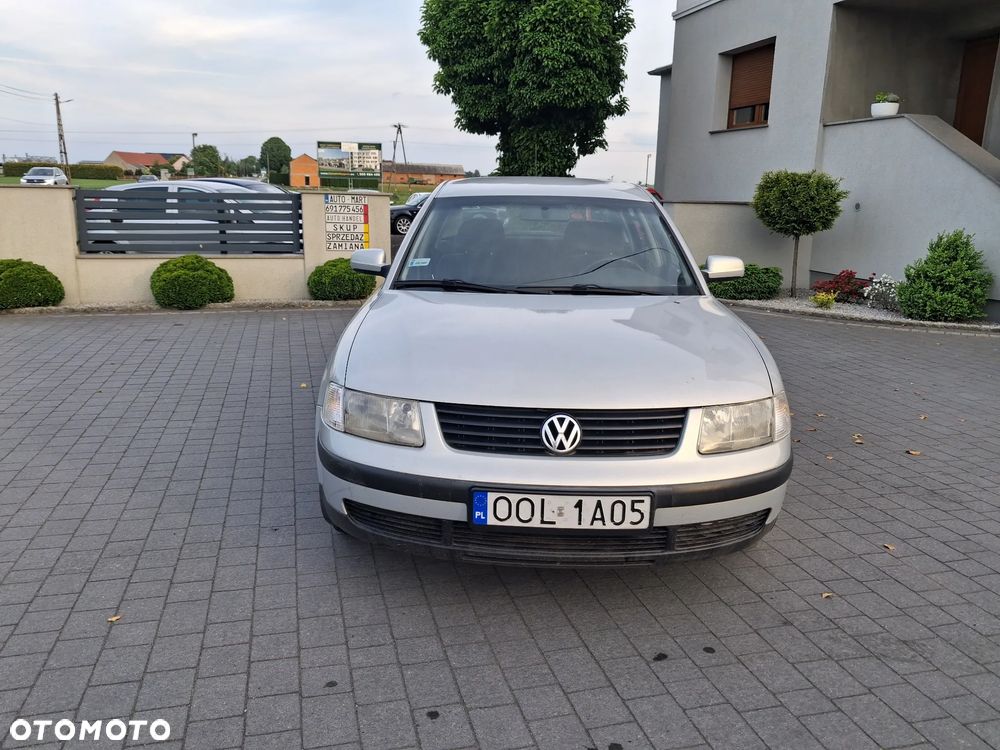 Volkswagen Passat - 21