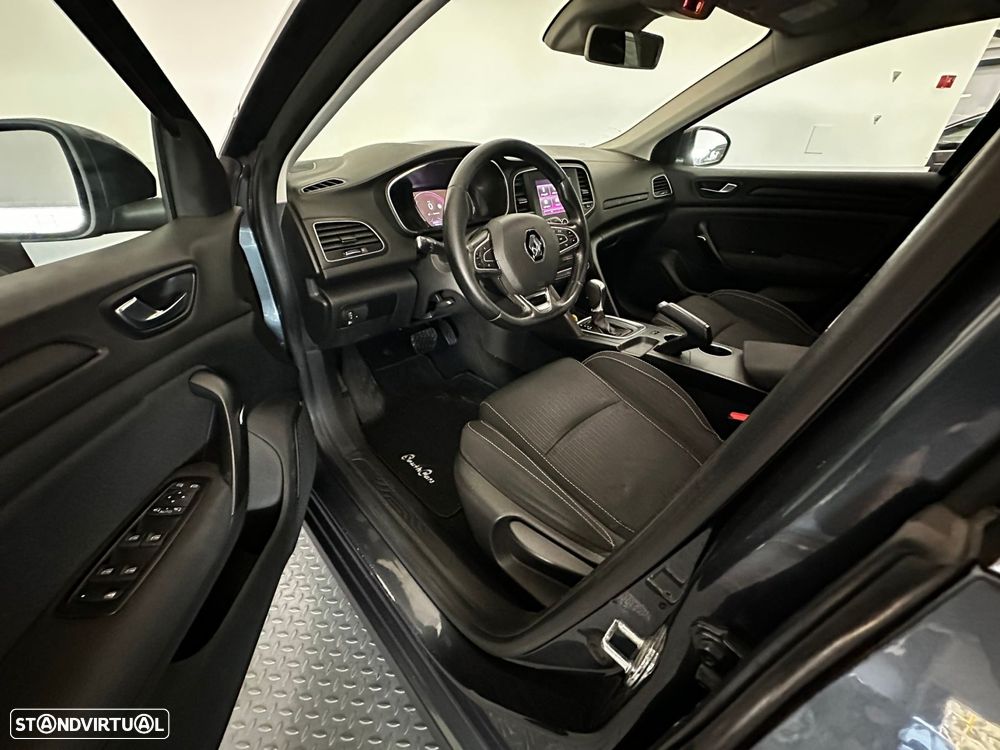 Renault Mégane Sport Tourer - 11