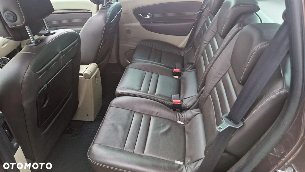 Renault Scenic 1.4 16V TCE Bose Edition - 9