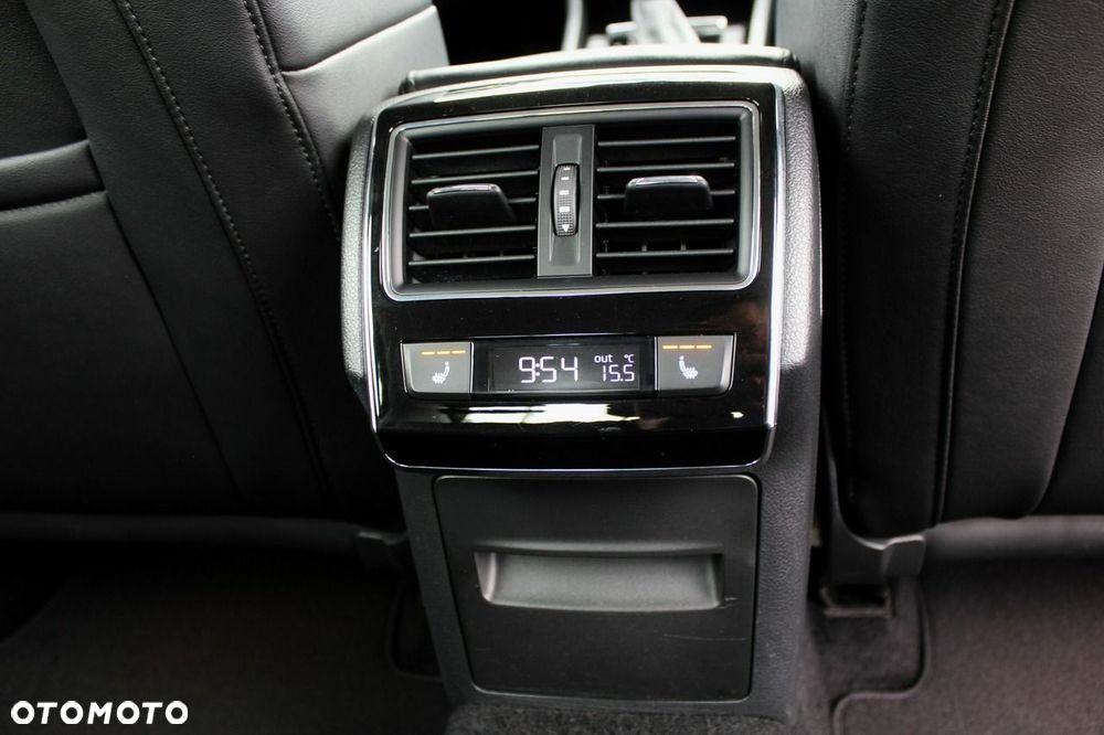 Skoda Superb 2.0 TDI DSG Style - 20