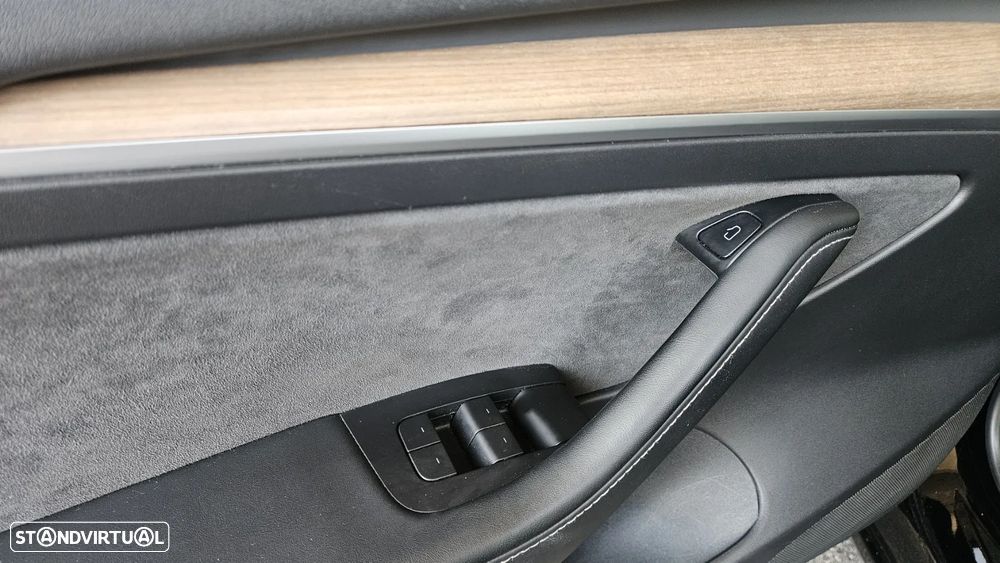 Tesla Model 3 Standard Range Plus RWD - 11