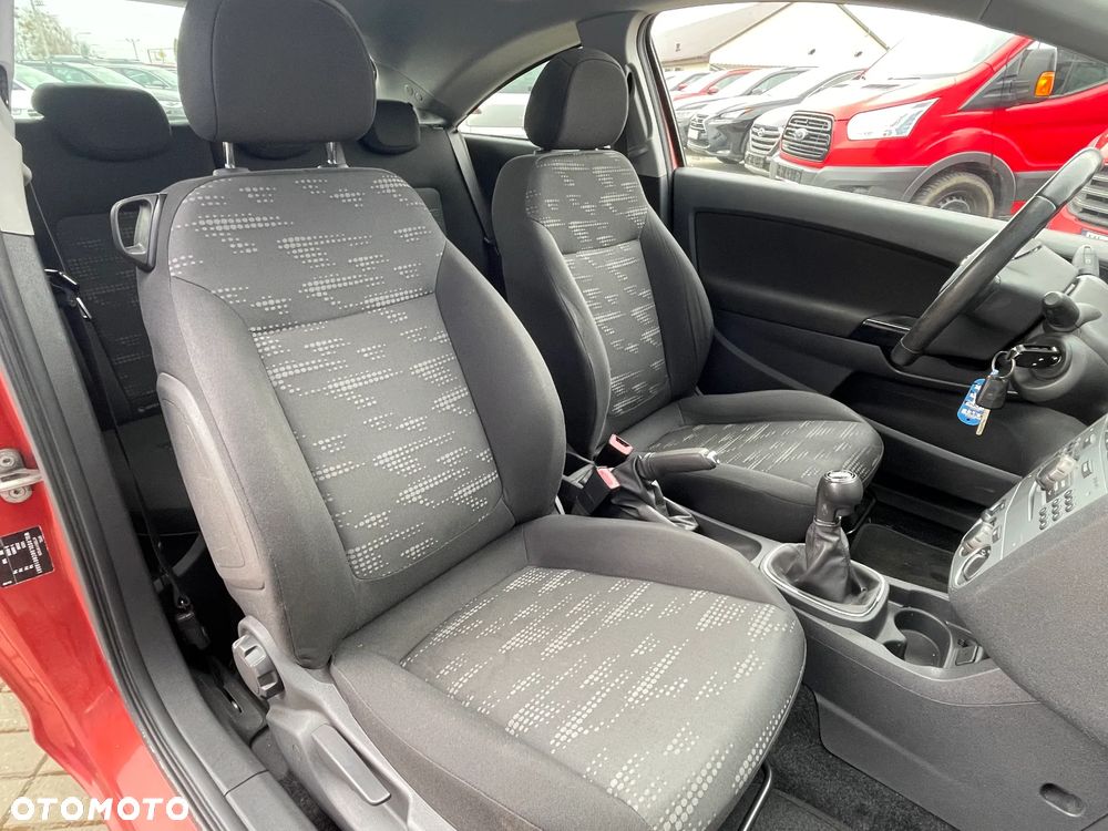Opel Corsa 1.4 16V Color Edition - 8
