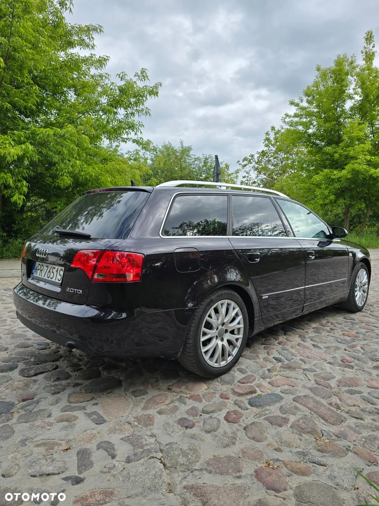 Audi A4 ver-avant-2-0-tdi-dpf-attraction - 19